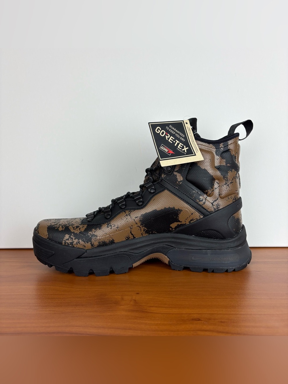 Nike ACG Zoom Gaiadome GoreTex Boots - Picture 8 of 12